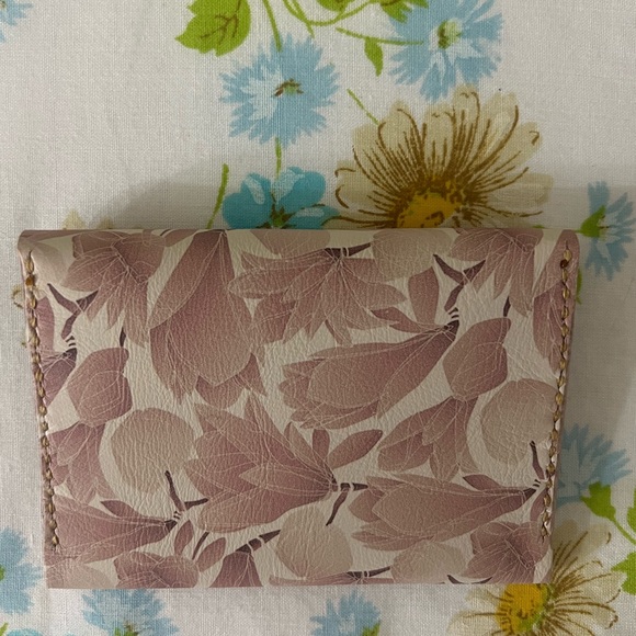 Handmade Genuine Leather Wallet - Picture 3 of 5